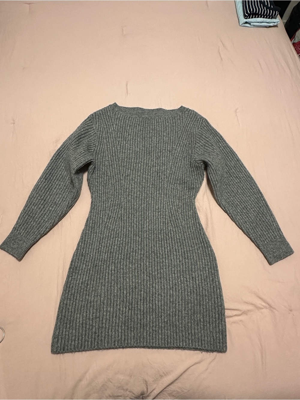 H&M Gray Ribbed Long-Sleeve Knit Dress